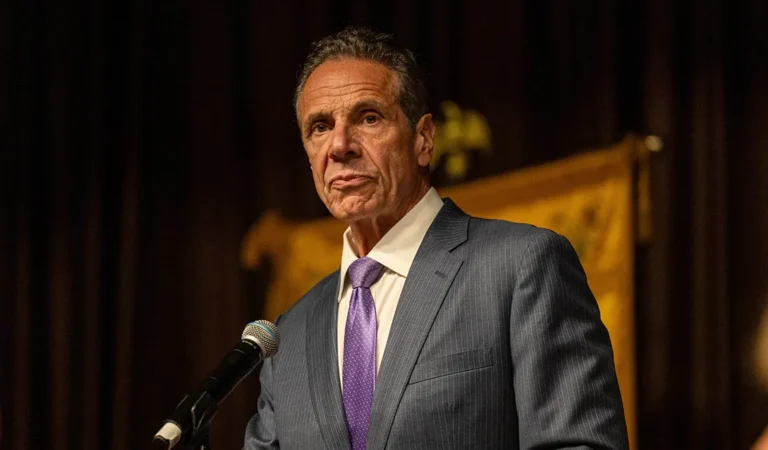Cuomo Calls to Rebuild Rikers Island Jail, Spurning Plan to Close Complex