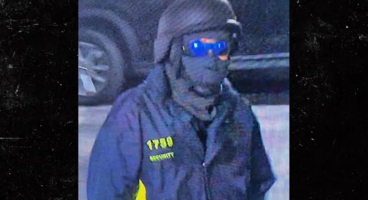 Masked Man Brandishing AR‑Style Rifle Robs Las Vegas Casino — Surveillance Footage Released
